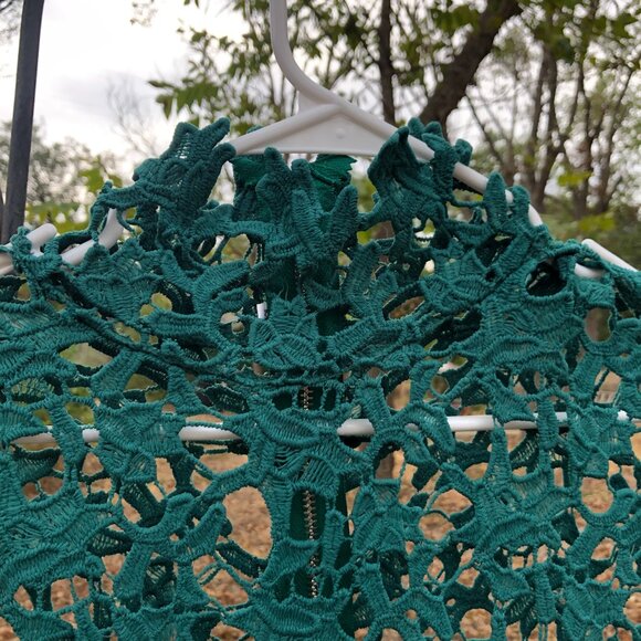 Green Lace Floor Length Dress with high collar and a teal satin sash, Size M - Picture 11 of 11